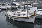 Menorquin Yachts 31 cabinado Power Boat For Sale