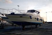 buying BAYLINER AVANTI 3355 Power Boat For Sale