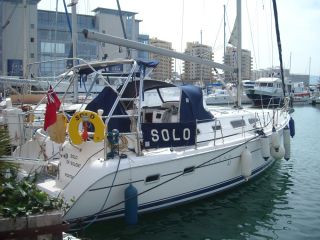 Hunter Legend 41 AC Sail Boat For Sale