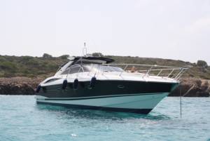 Sunseeker Camargue 50' with Boatmatch.com