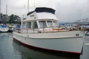 Grand Banks 32 Sedan Power Boat For Sale