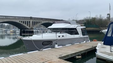 Beneteau Swift Trawler  30 - 2019 year Power Boat For Sale