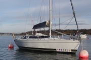 Feeling  1090 Deck Saloon Sail Boat For Sale