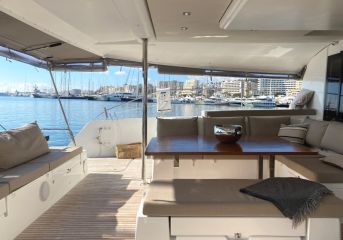 buying Fountaine Pajot Saba 50 For Sale