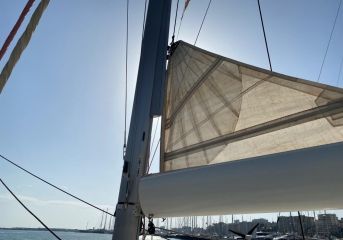 buying Fountaine Pajot Saona 47 For Sale