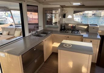 sell Fountaine Pajot Saona 47 For Sale