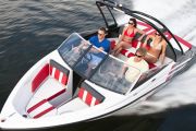 Glastron GTS185 Power Boat For Sale