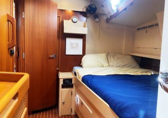 buying Hallberg Rassy 62 For Sale