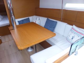 buying Jeanneau Sun Odyssey 389  For Sale