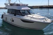 Jeanneau Velasco 37F Power Boat For Sale