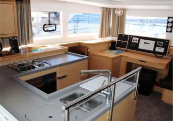 sell Lagoon 450 For Sale