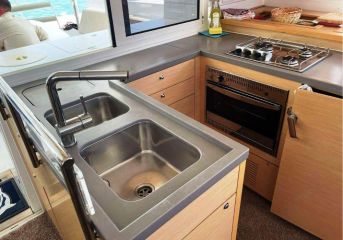 buying Lagoon 450 For Sale