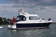 Nimbus 320  coupe Power Boat For Sale